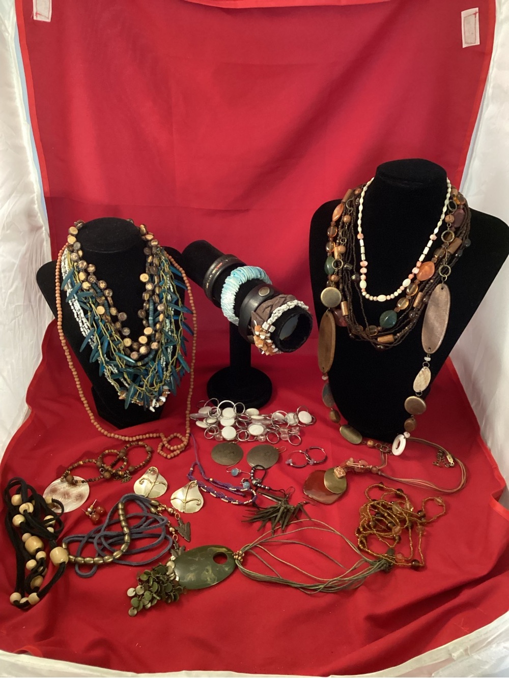 581 grams of Boho hippie jewelry